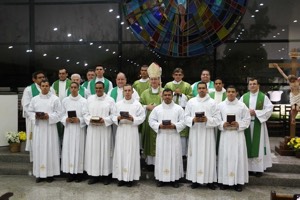 Seminaristas do 2º ano de Teologia são Instituídos como Leitores da Santa Igreja